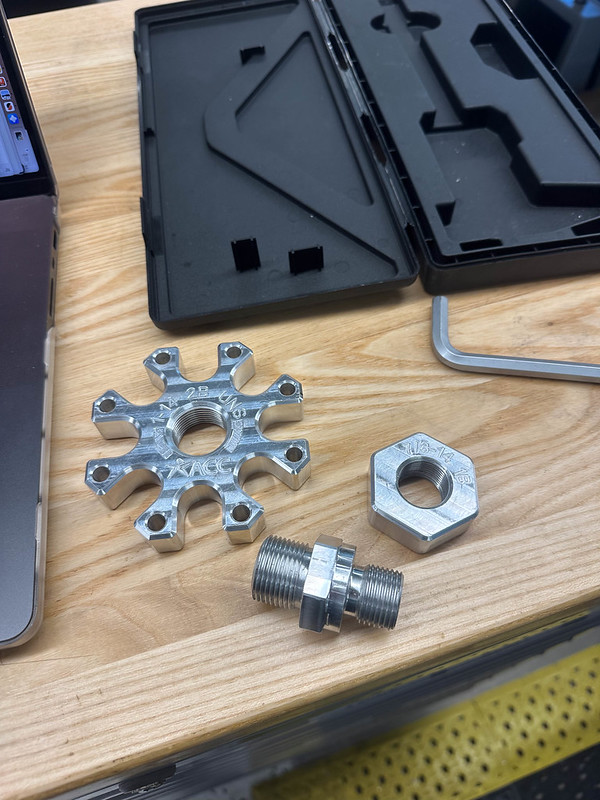 Two-sided bolt
